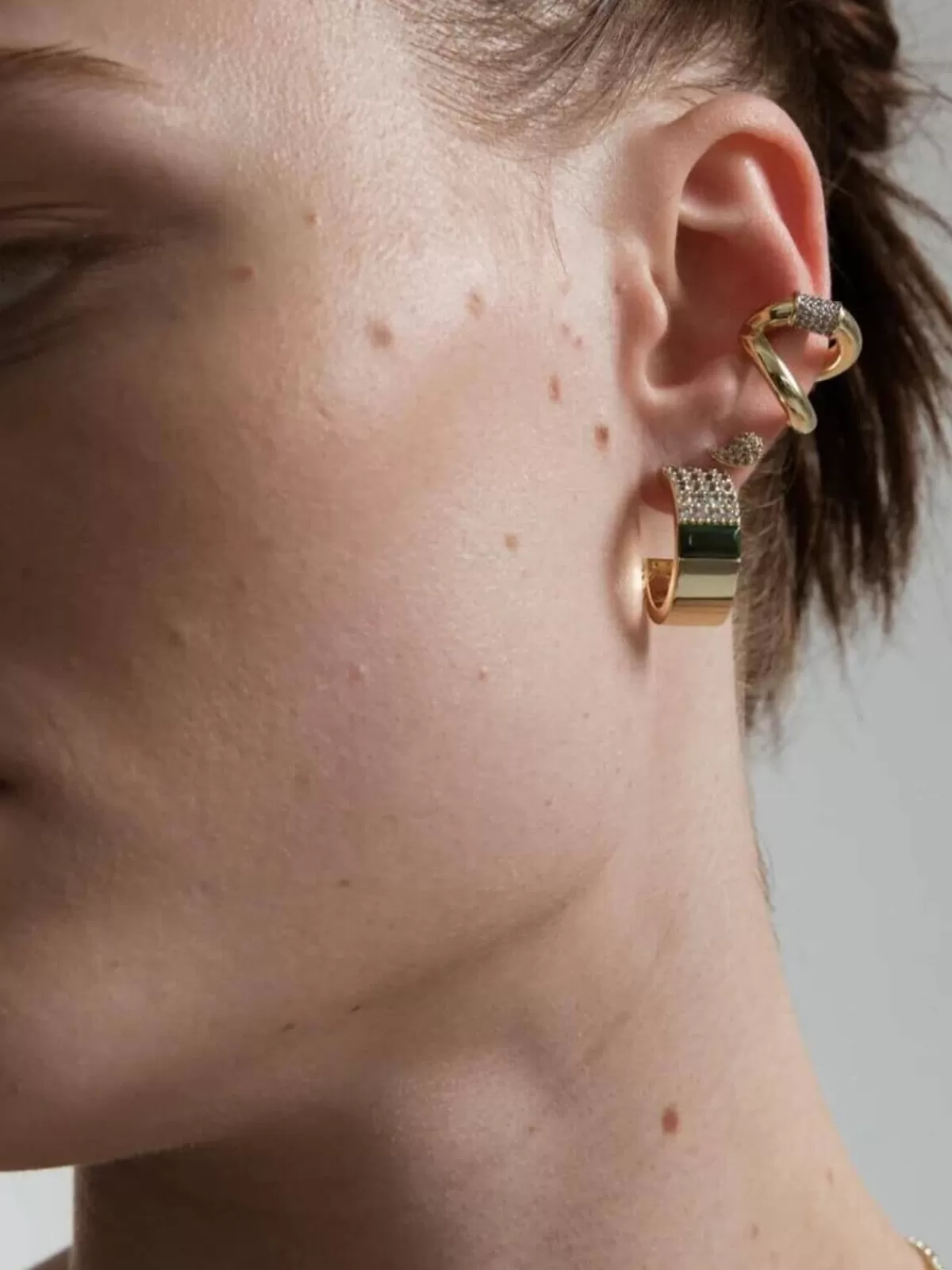 F+H Jewellery Earrings | Jewellery | Spliced Malachite Hoop Earrings: Brass + 18K Gold Plating + Malachite + Topaz